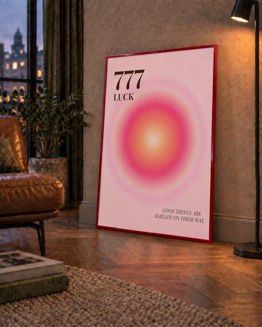 777 Luck Pembe Aura Poster — çerçeveli hâliyle bir ev duvarında