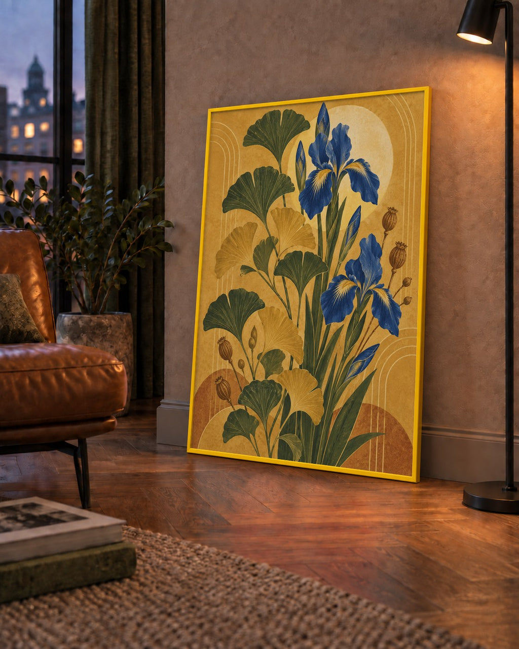 Altın Ginkgo ve Mavi İris Art Deco Botanik Poster — çerçeveli hâliyle bir ev duvarında