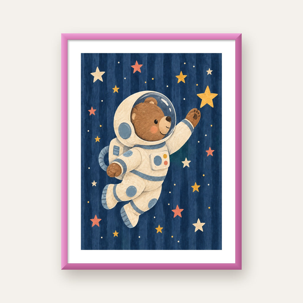Astronot Ayıcık ve Yıldızlar Pastel Dijital Poster — pembe çerçeveli paspartulu