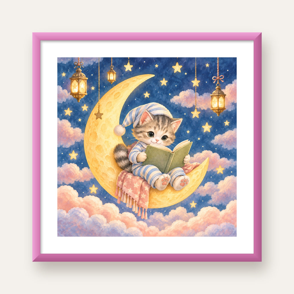 Ayda Kitap Okuyan Sevimli Kedi Pastel Poster — pembe çerçeveli paspartulu