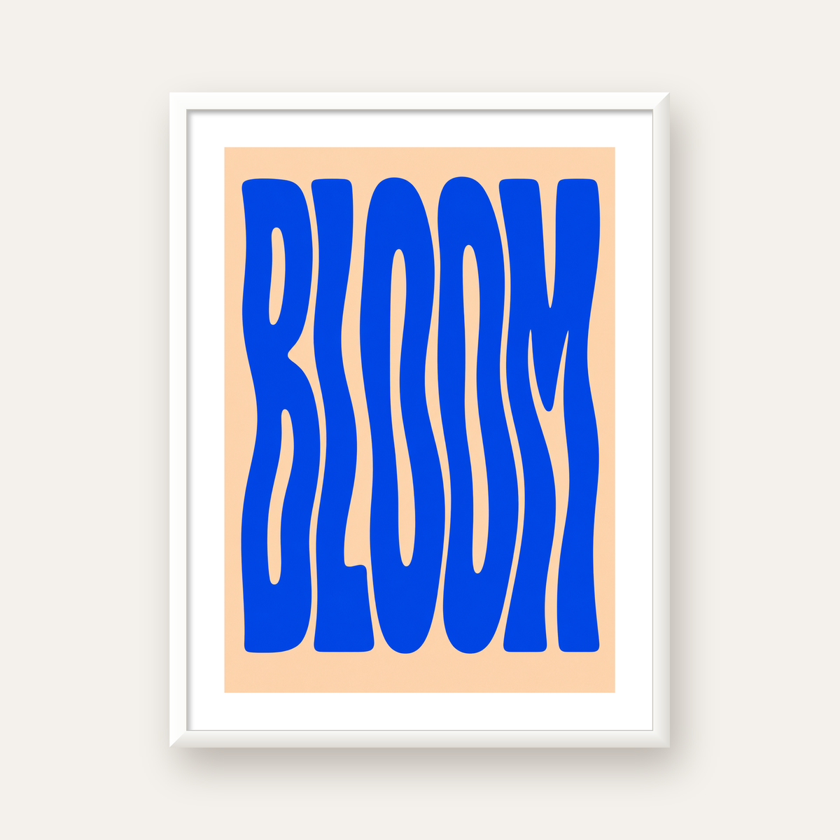 Dalgalı BLOOM Tipografi Poster – Modern Duvar Sanatı — beyaz çerçeveli dikey poster
