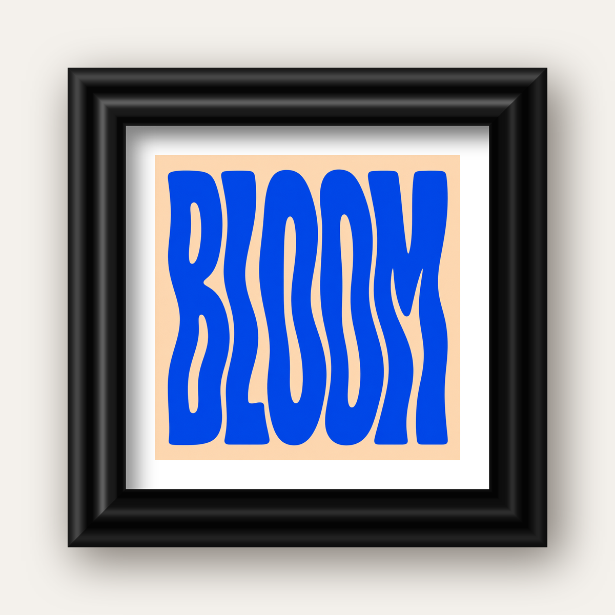 Dalgalı BLOOM Tipografi Poster – Modern Duvar Sanatı — siyah galeri çerçeveli paspartulu