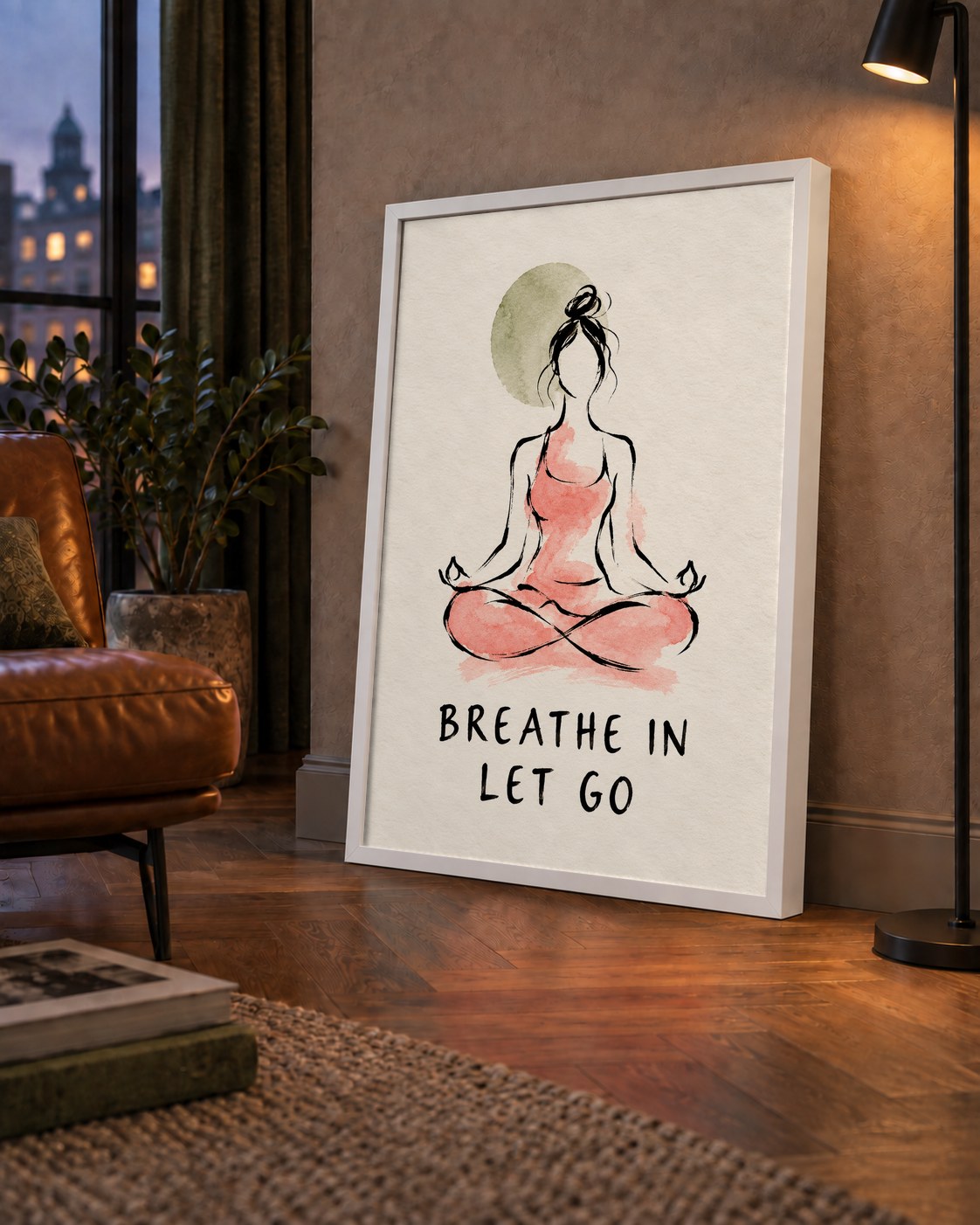Breathe In Let Go Meditasyon Yapan Kadın Poster — çerçeveli hâliyle bir ev duvarında