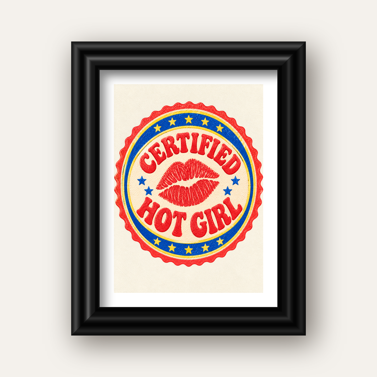 Certified Hot Girl — siyah galeri çerçeveli paspartulu