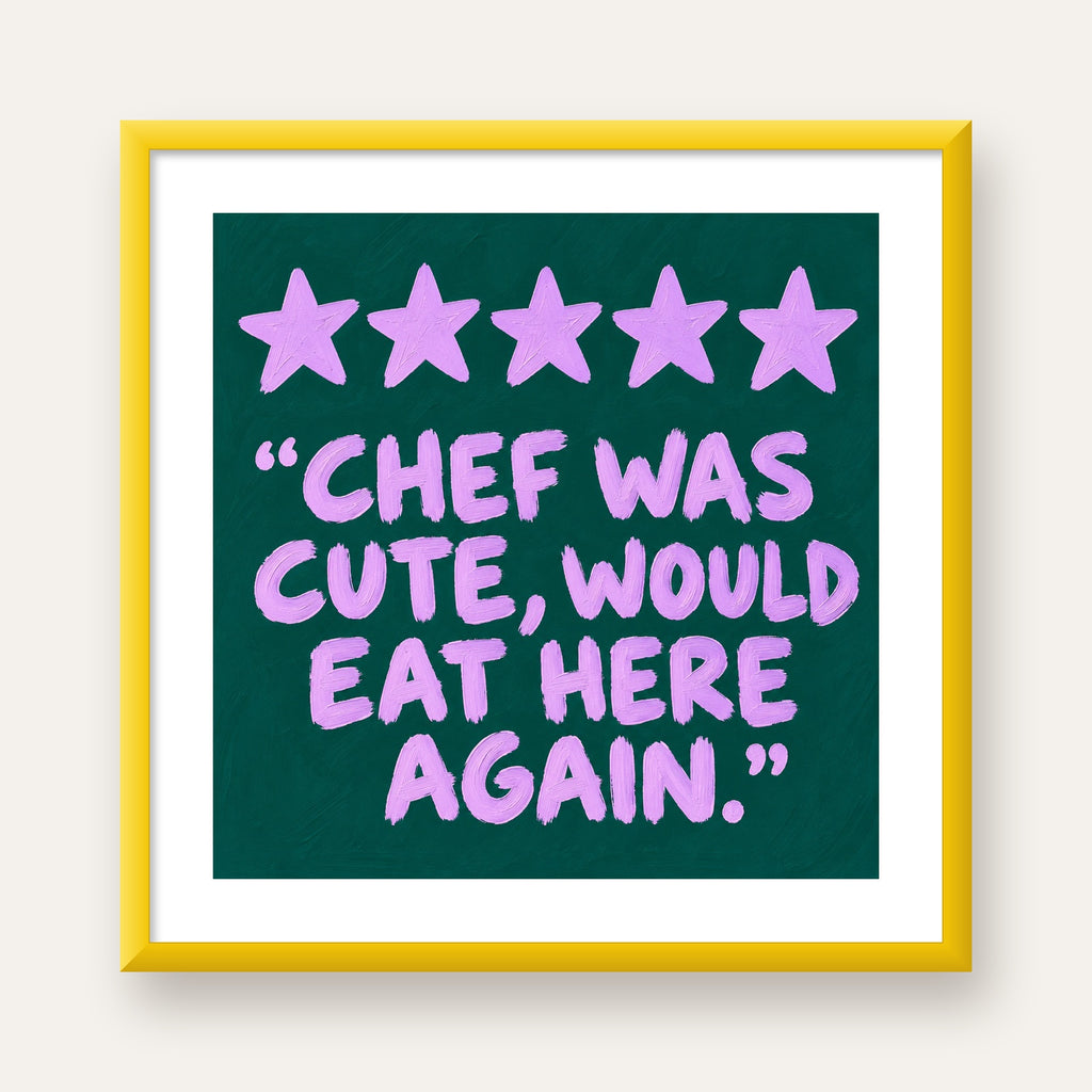 Eğlenceli Restoran Yorumu Poster – CHEF WAS CUTE, 5 Yıldızlı — sarı çerçeveli paspartulu