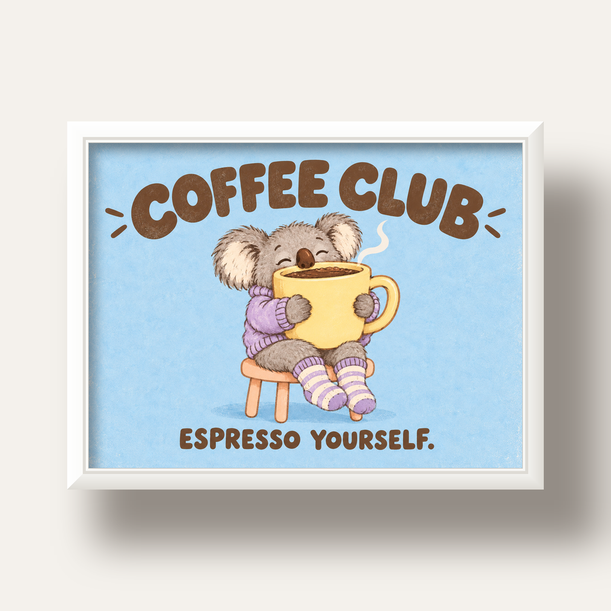 Kahve Seven Koala Poster – Sevimli Dijital Sanat Baskısı — beyaz derin çerçeveli