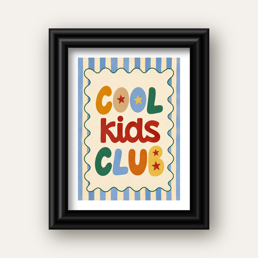 Cool Kids Club — siyah galeri çerçeveli paspartulu