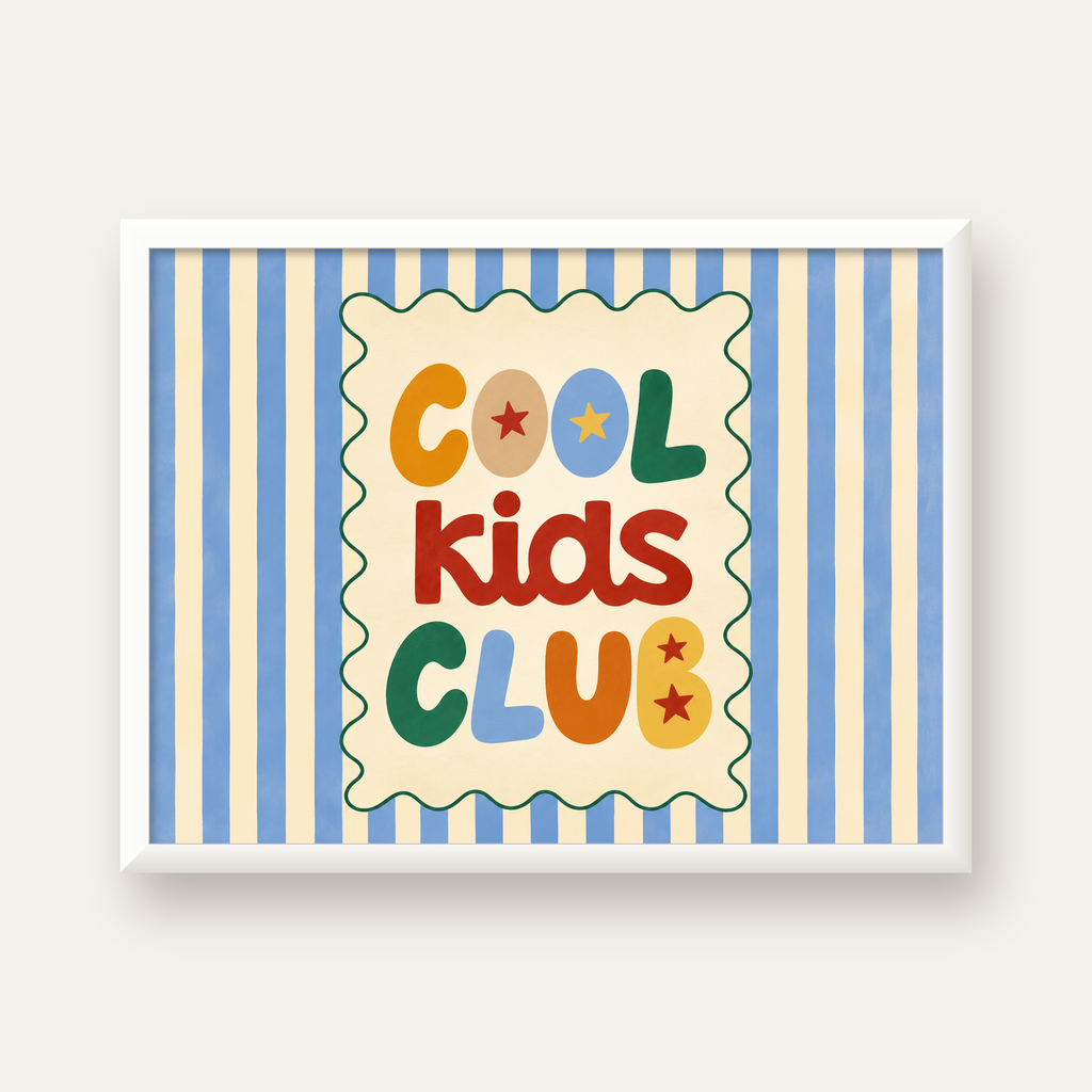 Cool Kids Club — beyaz çerçeveli yatay poster
