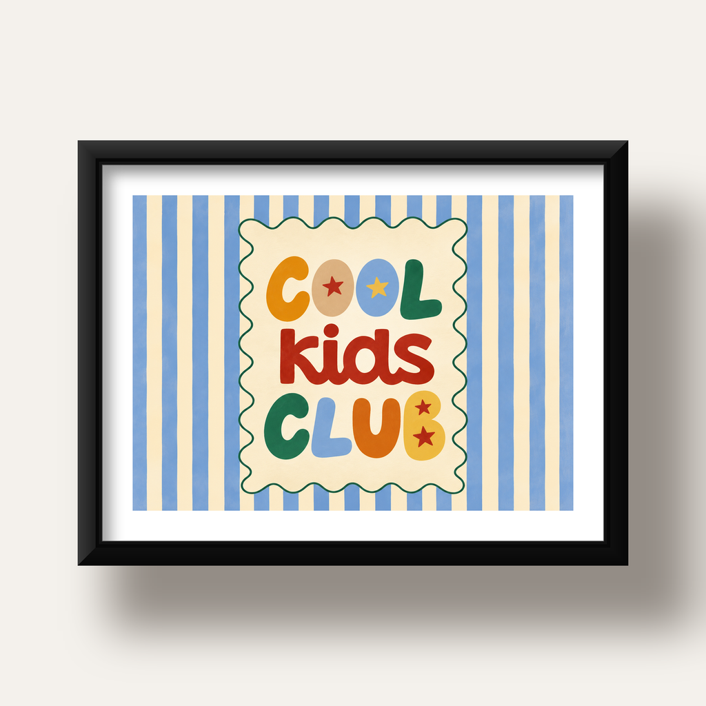 Cool Kids Club — siyah derin çerçeveli paspartulu