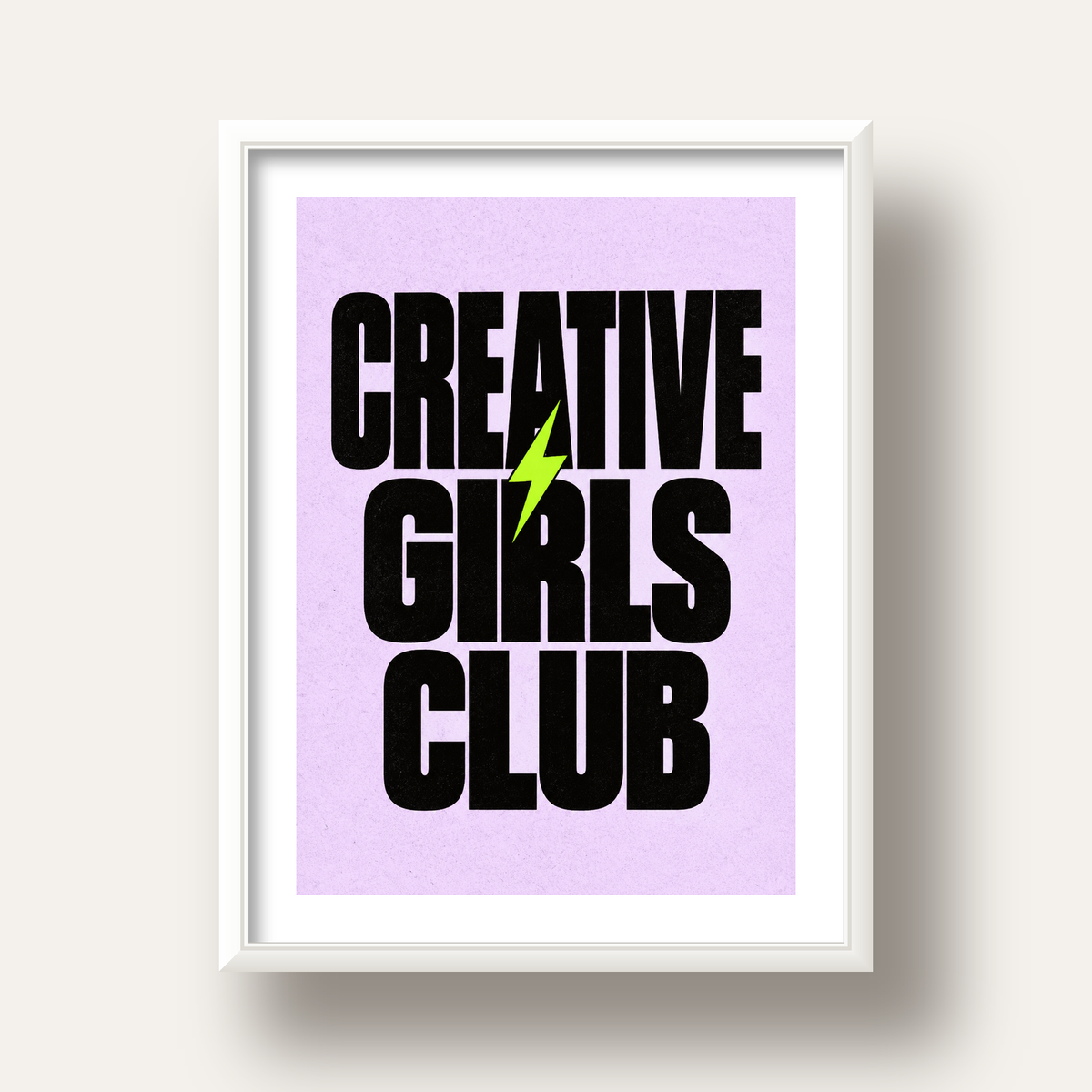 CREATIVE GIRLS CLUB Tipografik Motive Edici Poster — beyaz derin çerçeveli paspartulu