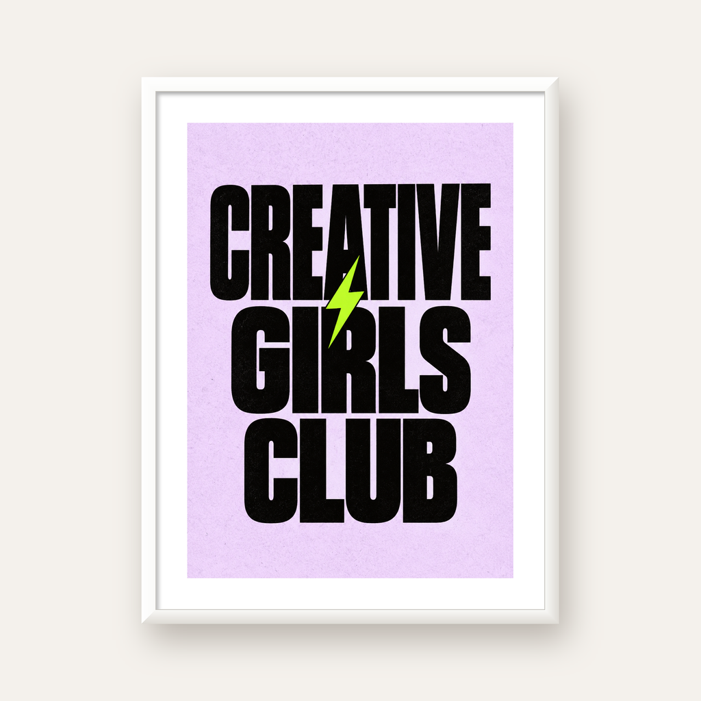 CREATIVE GIRLS CLUB Tipografik Motive Edici Poster — beyaz çerçeveli dikey poster