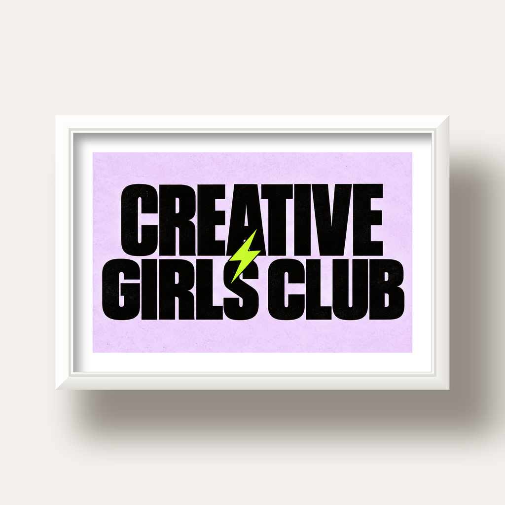 CREATIVE GIRLS CLUB Tipografik Motive Edici Poster — beyaz derin çerçeveli paspartulu