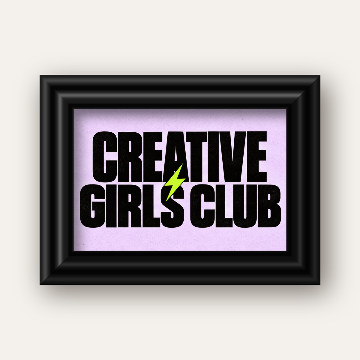 CREATIVE GIRLS CLUB Tipografik Motive Edici Poster — siyah galeri çerçeveli