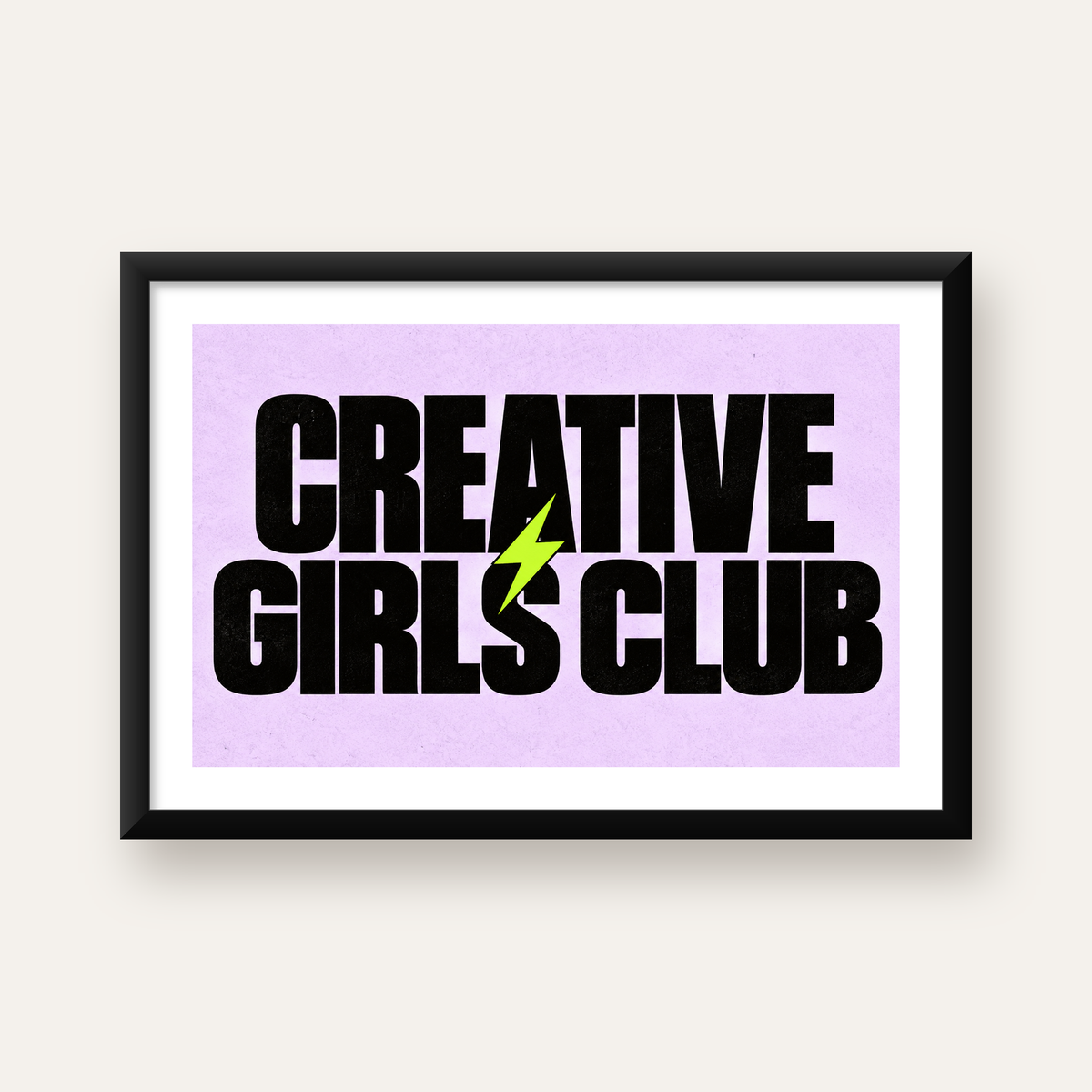 CREATIVE GIRLS CLUB Tipografik Motive Edici Poster — Yatay baskı, beyaz kenar boşluklu