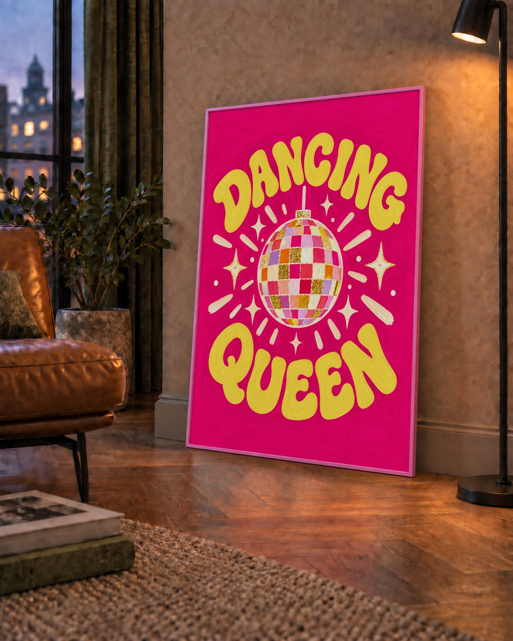 Dancing Queen Disco Topu Poster - Renkli ve Enerjik Duvar Dekoru — çerçeveli hâliyle bir ev duvarında