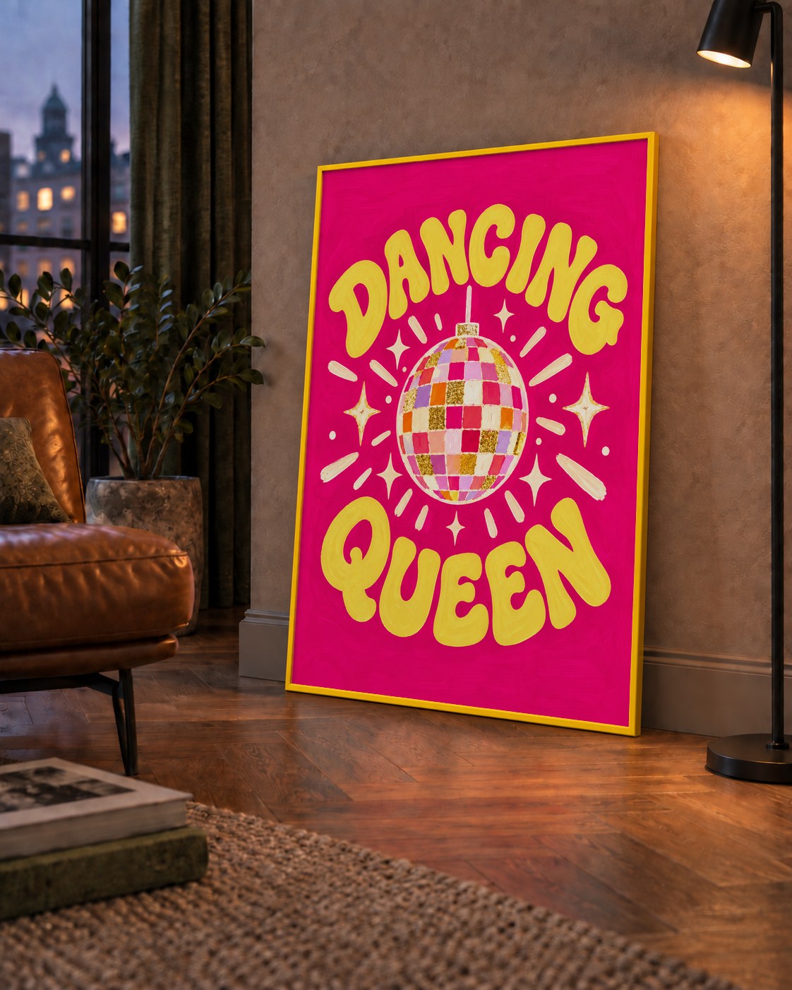 Dancing Queen Disco Topu Poster - Renkli ve Enerjik Duvar Dekoru — çerçeveli hâliyle bir ev duvarında