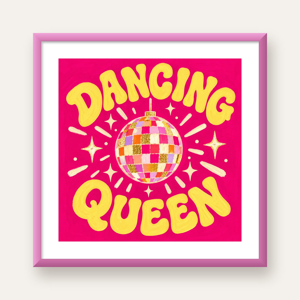 Dancing Queen Disco Topu Poster - Renkli ve Enerjik Duvar Dekoru — pembe çerçeveli paspartulu