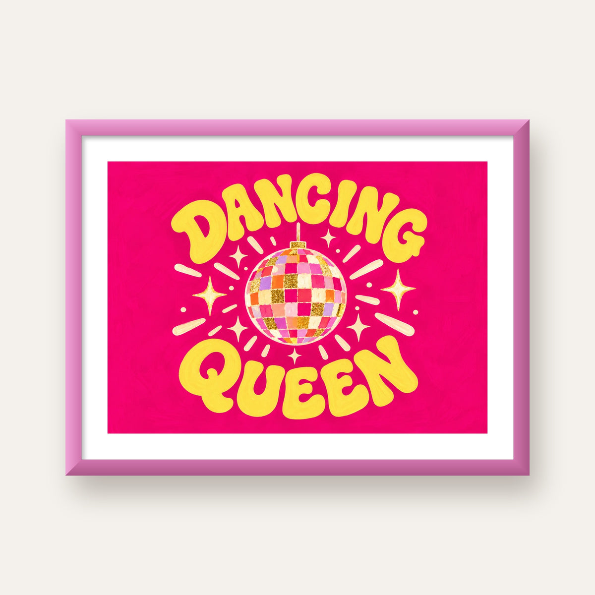 Dancing Queen Disco Topu Poster - Renkli ve Enerjik Duvar Dekoru — pembe çerçeveli paspartulu