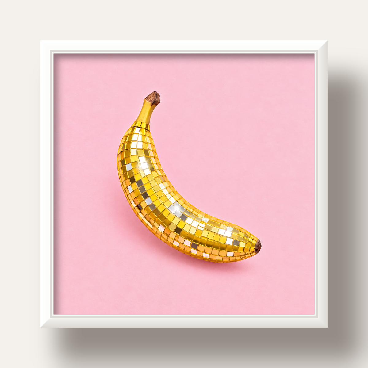 Disco Muzlu Pop Sanat Poster – Pembe Minimal Kolaj Baskı — beyaz derin çerçeveli