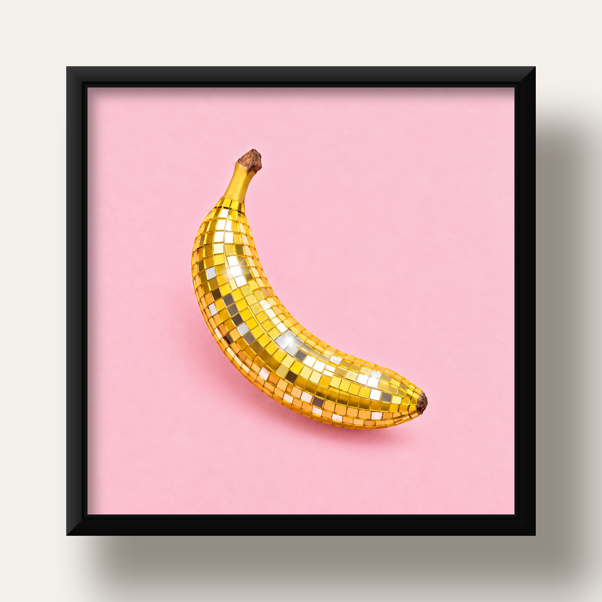 Disco Muzlu Pop Sanat Poster – Pembe Minimal Kolaj Baskı — siyah derin çerçeveli