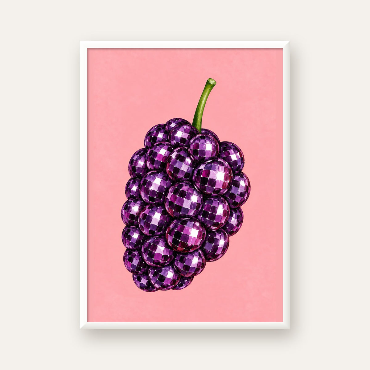 Disco Toplu Böğürtlen Poster – Pembe Zeminde Pop Art Duvar Dekoru — beyaz çerçeveli dikey poster