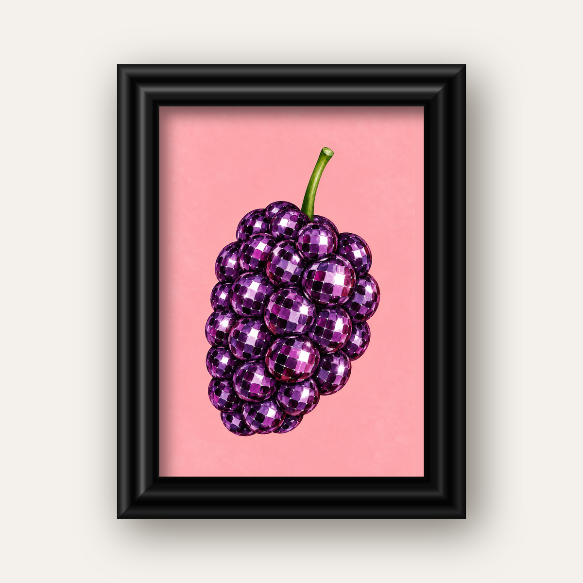 Disco Toplu Böğürtlen Poster – Pembe Zeminde Pop Art Duvar Dekoru — siyah galeri çerçeveli