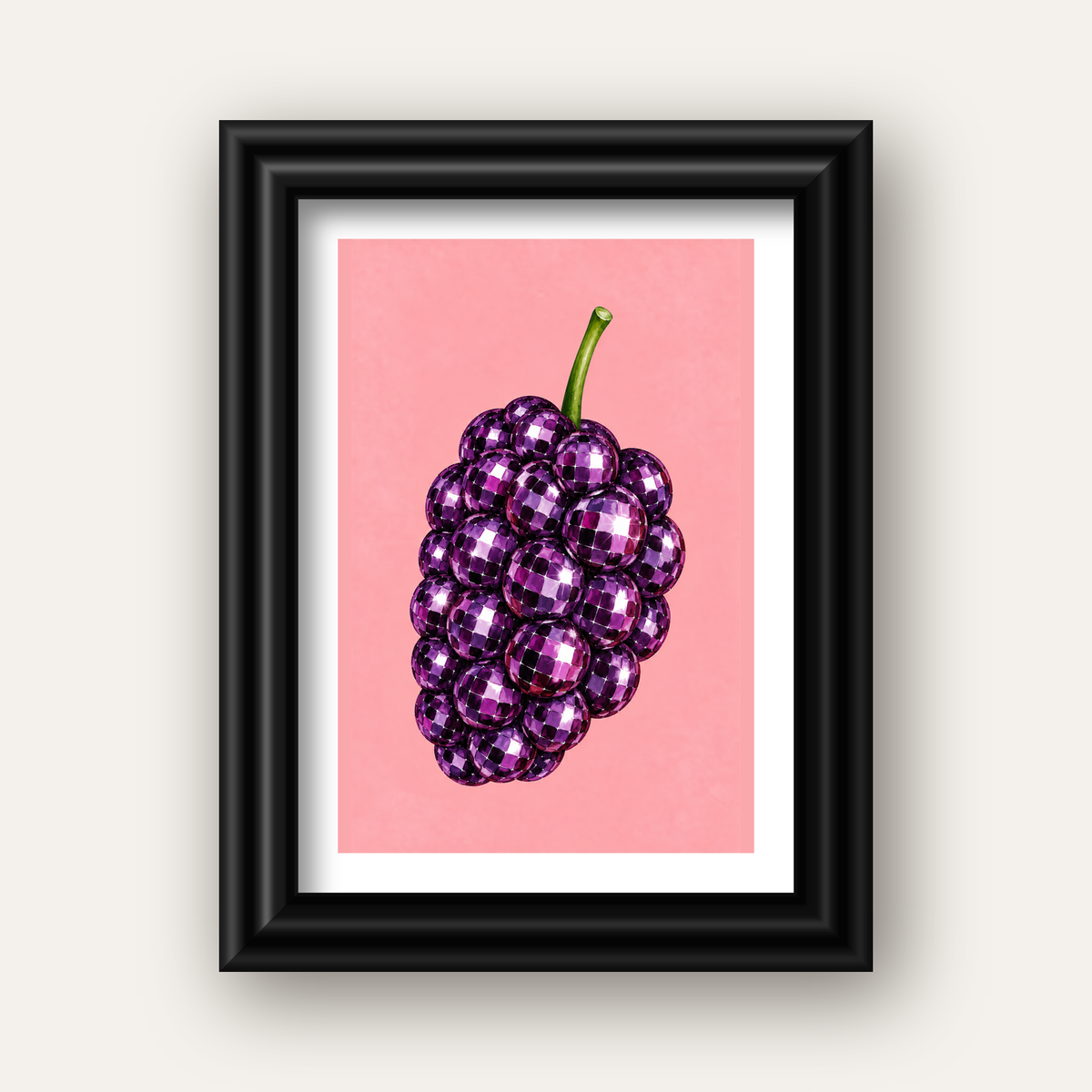 Disco Toplu Böğürtlen Poster – Pembe Zeminde Pop Art Duvar Dekoru — siyah galeri çerçeveli paspartulu