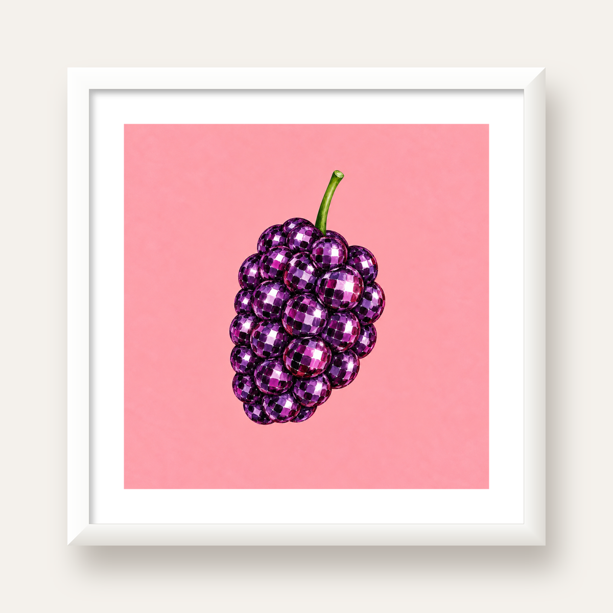 Disco Toplu Böğürtlen Poster – Pembe Zeminde Pop Art Duvar Dekoru — beyaz çerçeveli kare poster