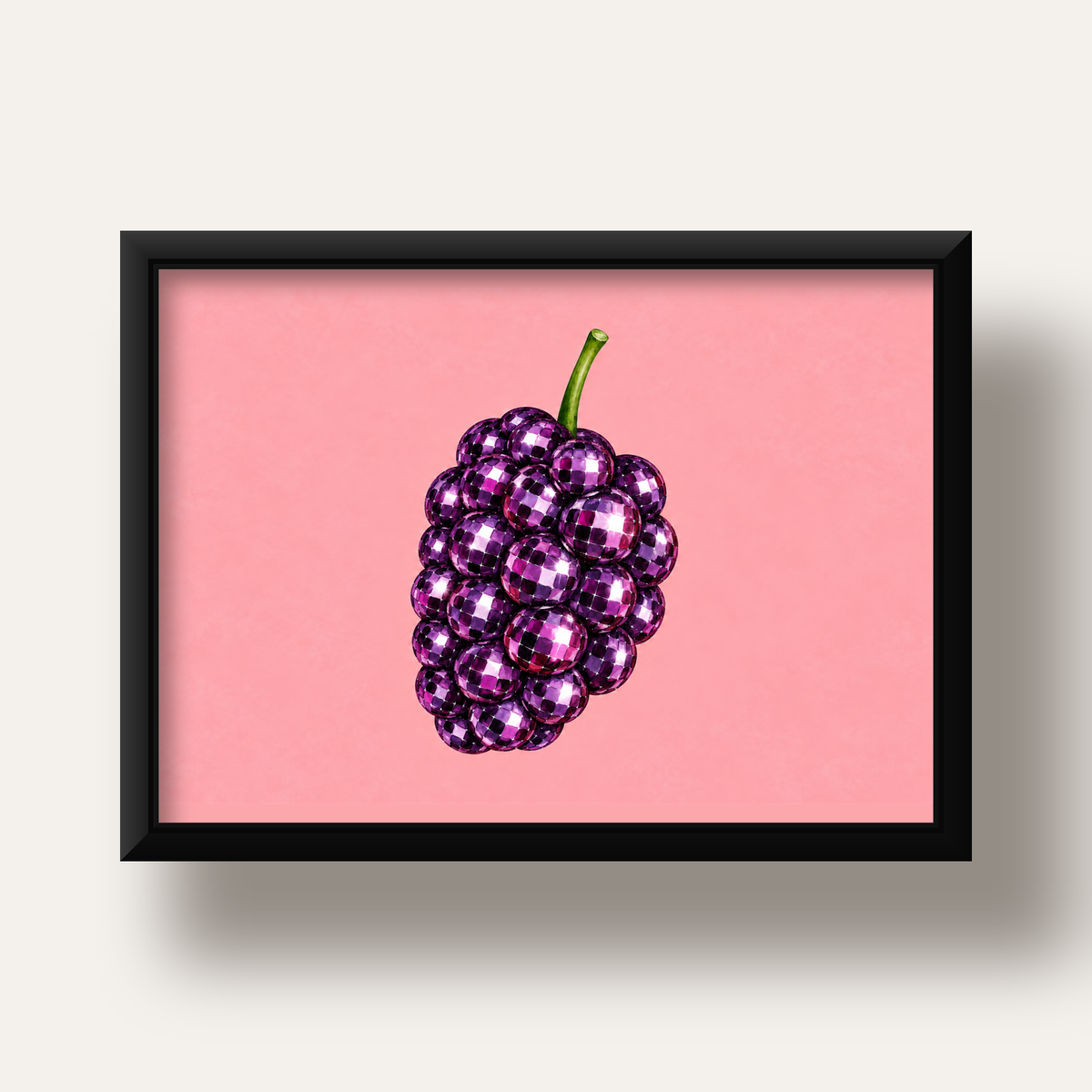 Disco Toplu Böğürtlen Poster – Pembe Zeminde Pop Art Duvar Dekoru — siyah derin çerçeveli