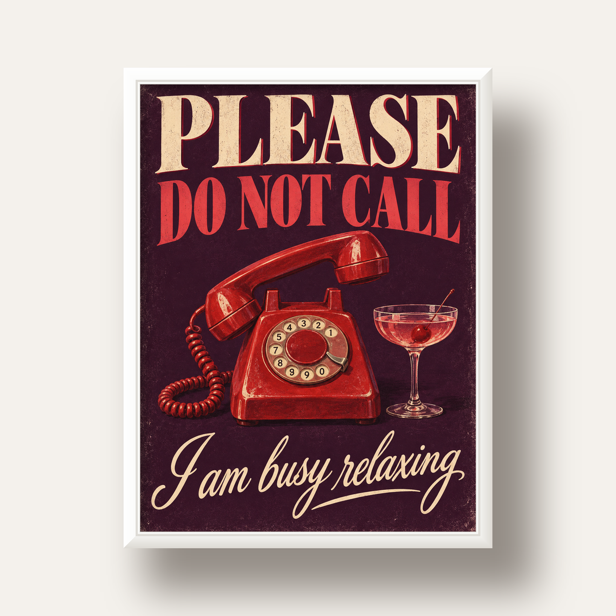 Retro Telefon ve Kokteyl Desenli Poster – Modern Duvar Sanatı — beyaz derin çerçeveli
