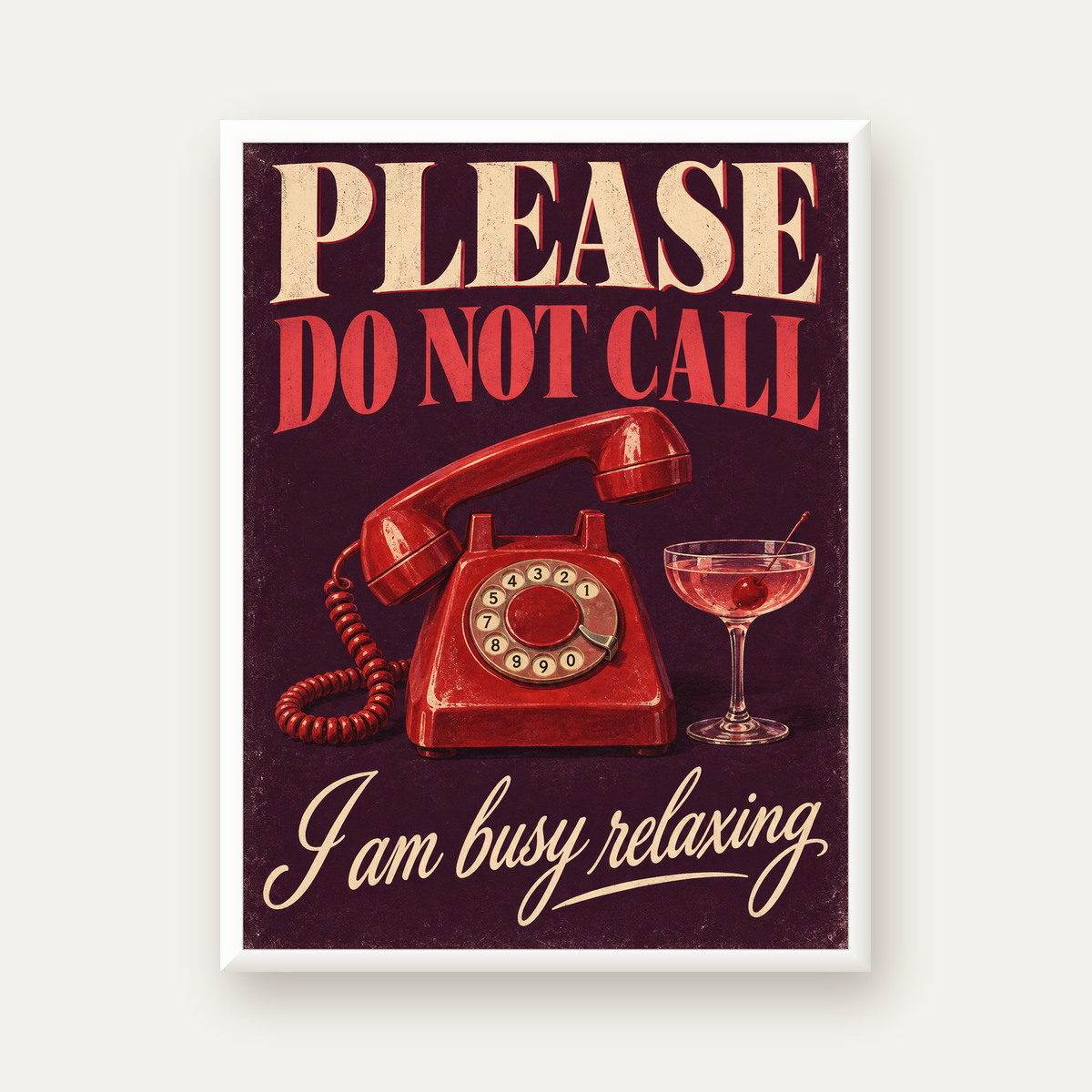 Retro Telefon ve Kokteyl Desenli Poster – Modern Duvar Sanatı — beyaz çerçeveli dikey poster