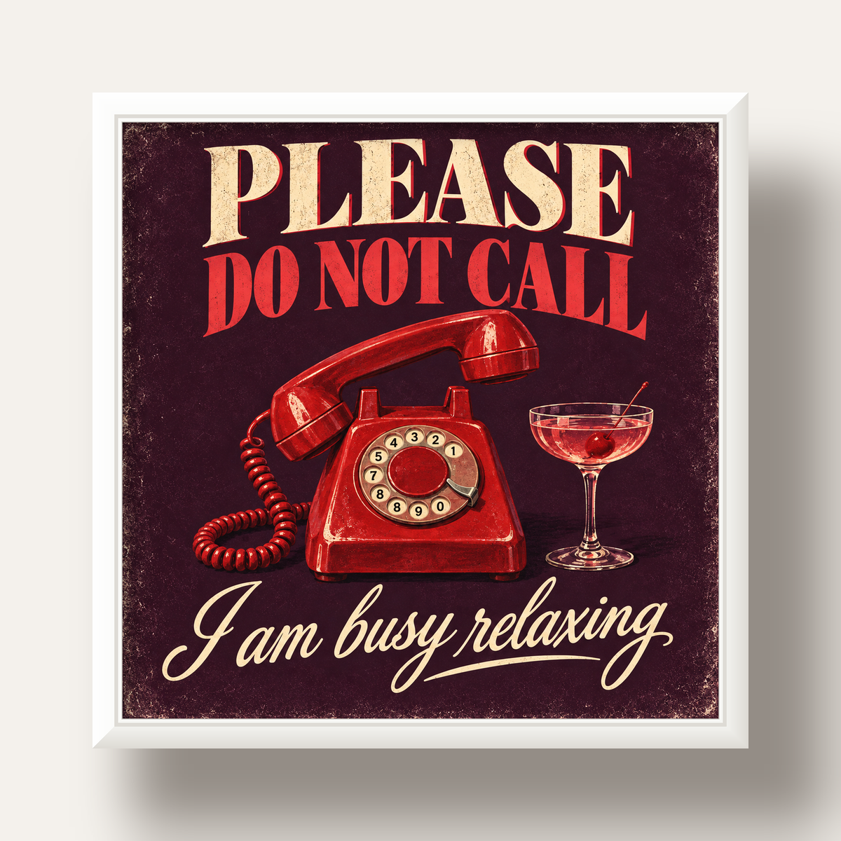 Retro Telefon ve Kokteyl Desenli Poster – Modern Duvar Sanatı — beyaz derin çerçeveli