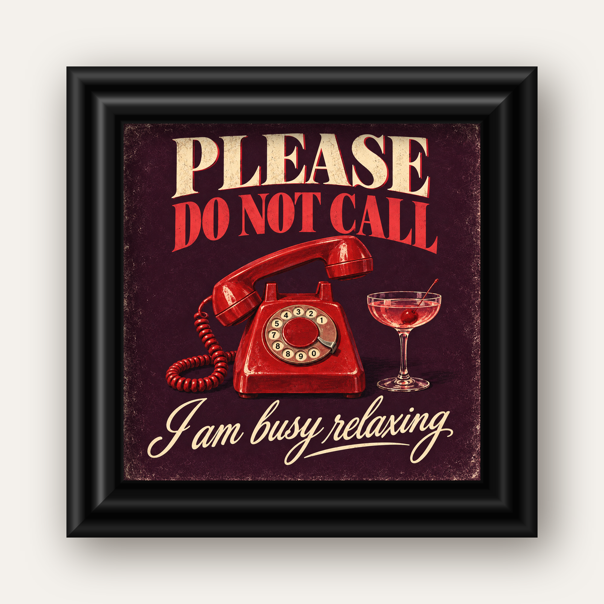 Retro Telefon ve Kokteyl Desenli Poster – Modern Duvar Sanatı — siyah galeri çerçeveli
