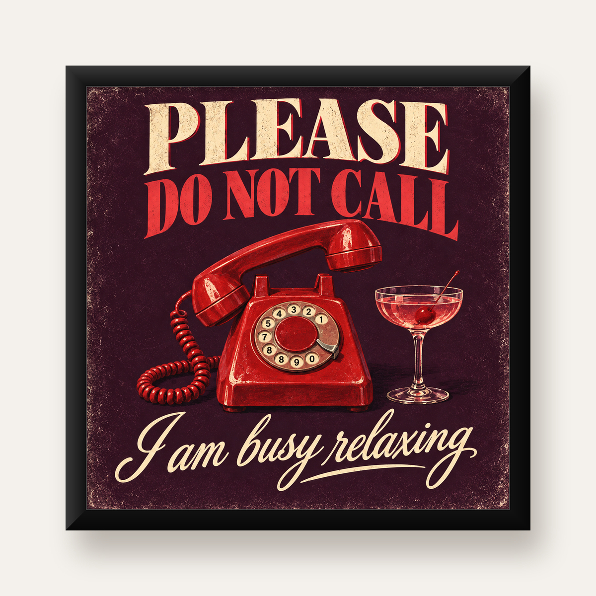 Retro Telefon ve Kokteyl Desenli Poster – Modern Duvar Sanatı — Kare baskı, düz siyah çerçeveli duvar posteri