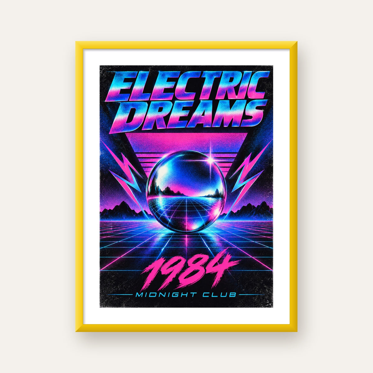 Retro Fütüristik Synthwave Afişi – Electric Dreams 1984 — sarı çerçeveli paspartulu