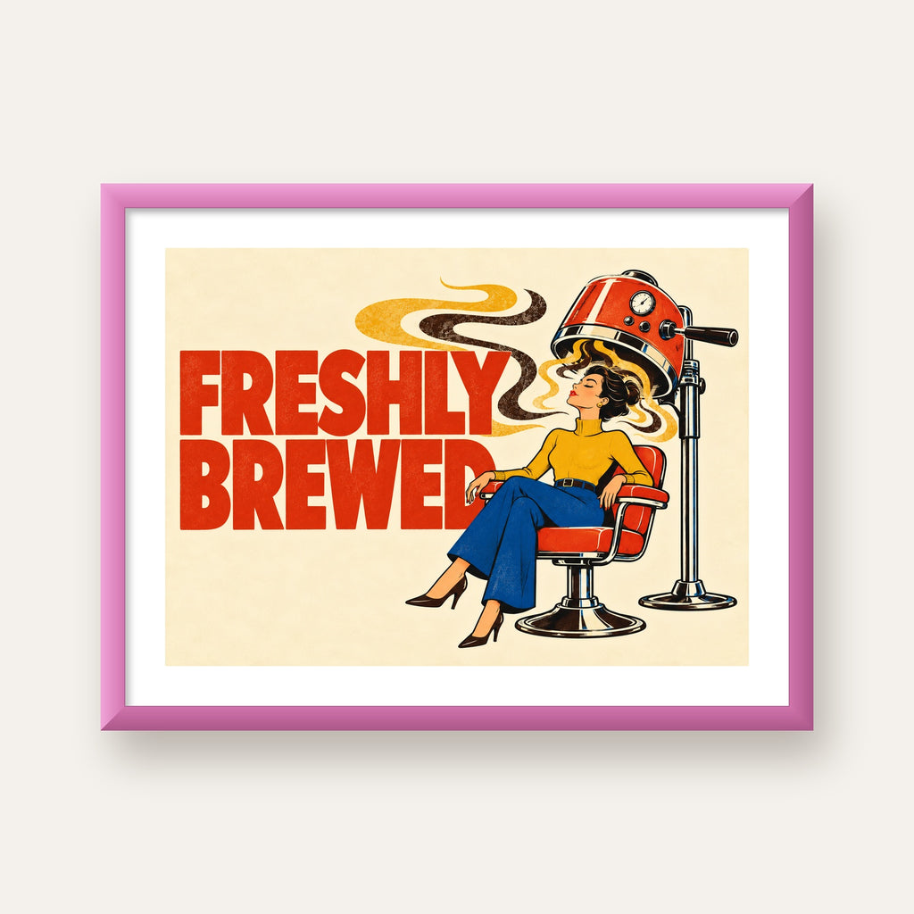 Freshly Brewed Retro Kahve Tipografi Poster — pembe çerçeveli paspartulu