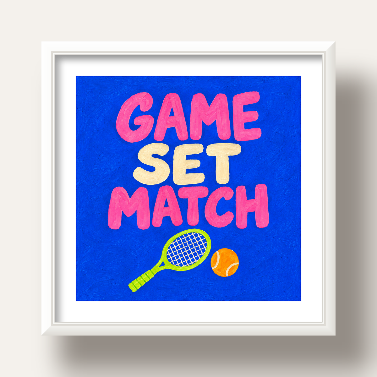 GAME SET MATCH Tipografi Tenis Temalı Canlı Poster — beyaz derin çerçeveli paspartulu