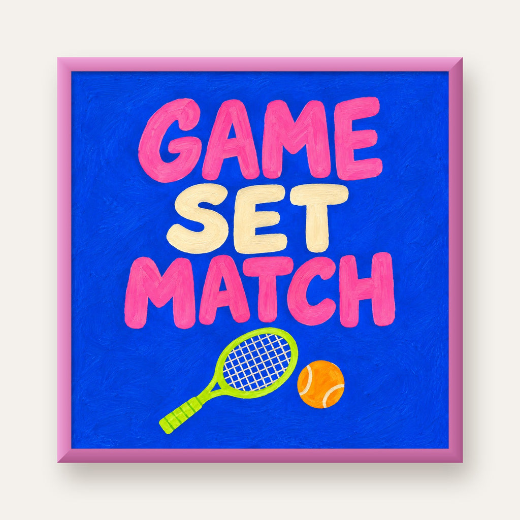 GAME SET MATCH Tipografi Tenis Temalı Canlı Poster — pembe çerçeveli