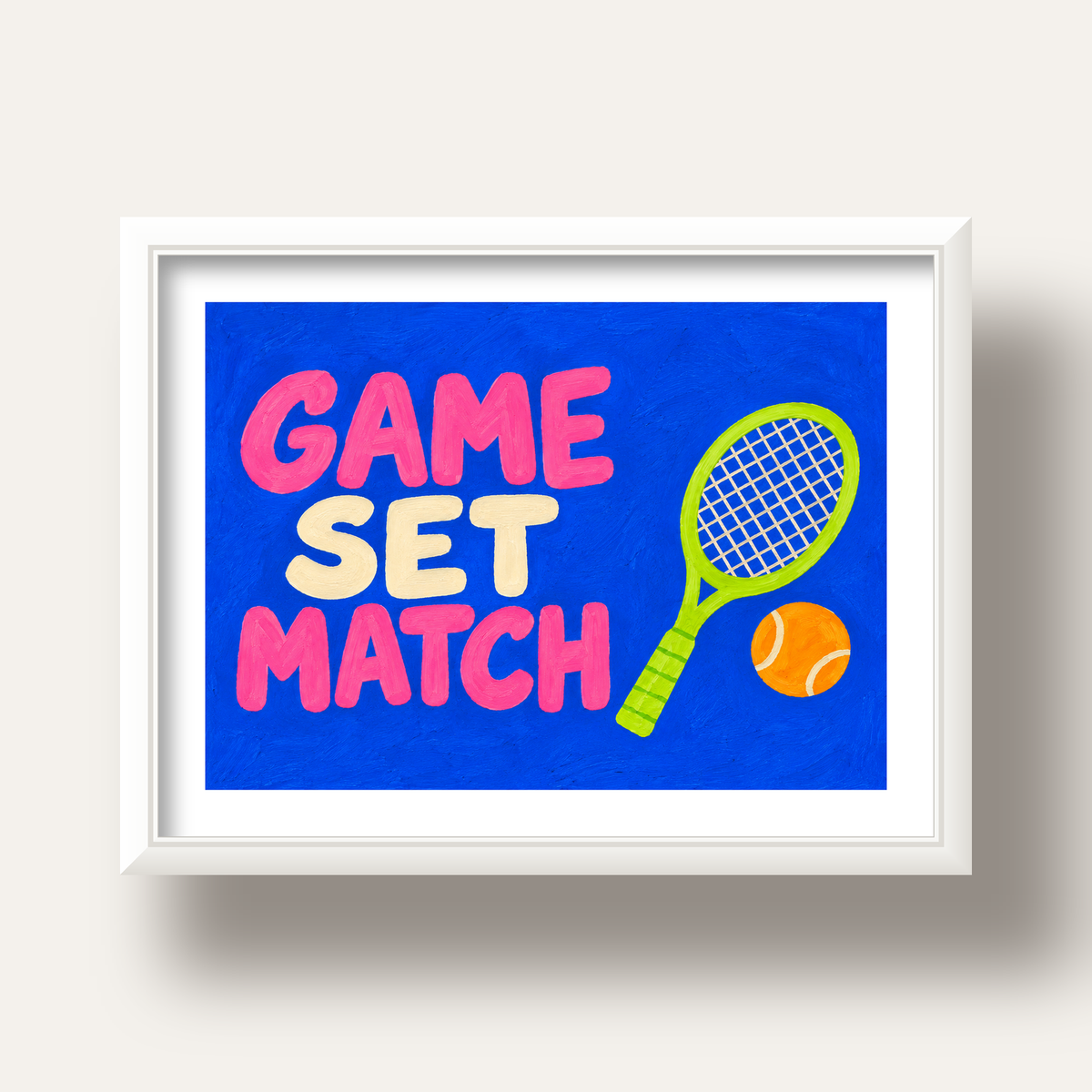 GAME SET MATCH Tipografi Tenis Temalı Canlı Poster — beyaz derin çerçeveli paspartulu
