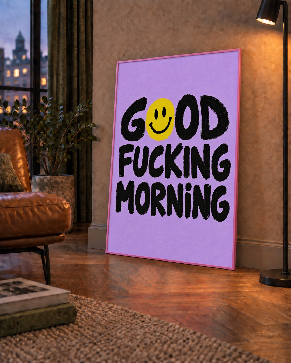 Good Fucking Morning Mizahi Poster – Mor & Sarı Dekor Baskı — çerçeveli hâliyle bir ev duvarında