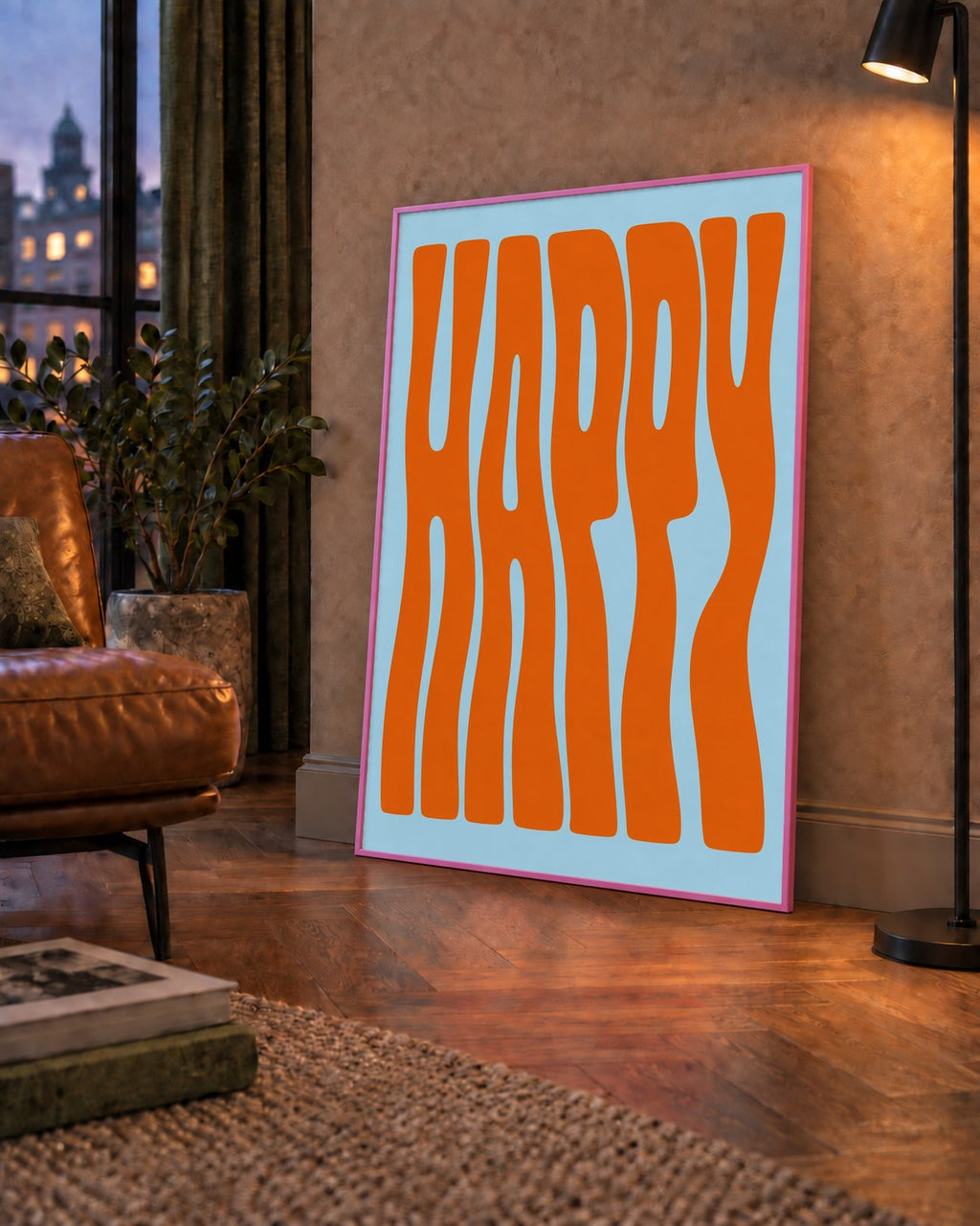 Retro Tipografi Poster – ‘HAPPY’ Dalgalı Harfler, Turuncu Mavi — çerçeveli hâliyle bir ev duvarında