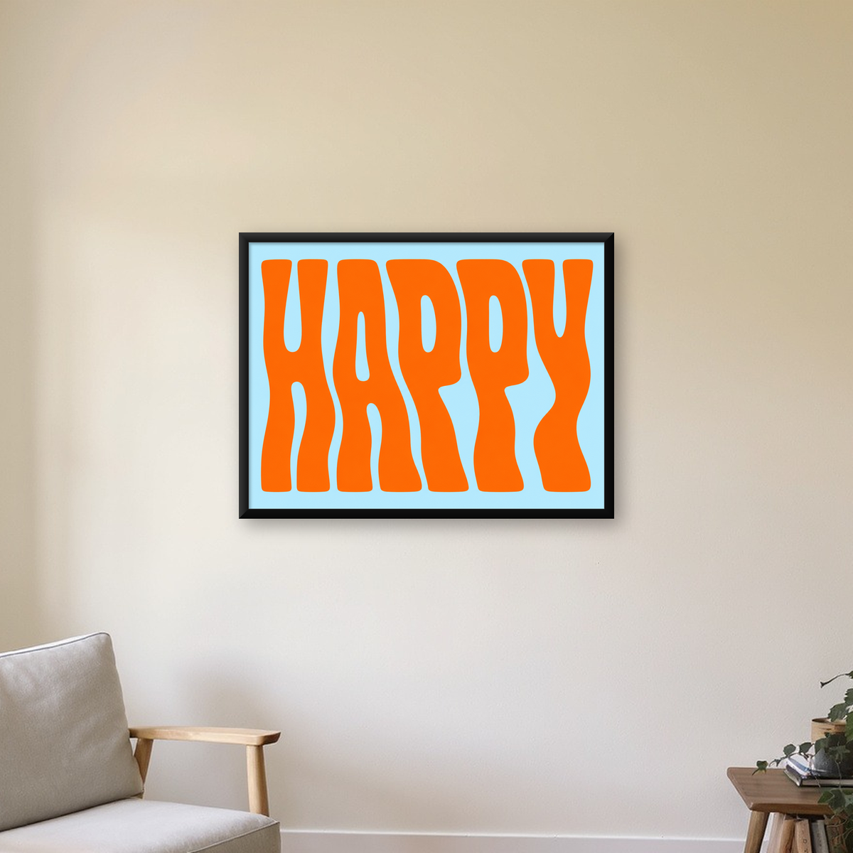 Retro Tipografi Poster – ‘HAPPY’ Dalgalı Harfler, Turuncu Mavi — Yatay baskı, çerçeveli hâliyle bir ev duvarında