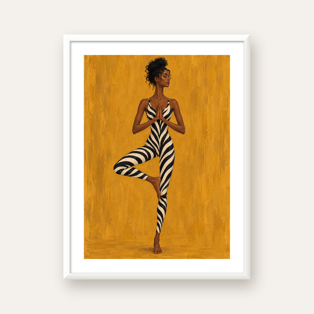Hardal Sarısı Zebra Desenli Ağaç Pozu Yoga Poster — beyaz çerçeveli dikey poster