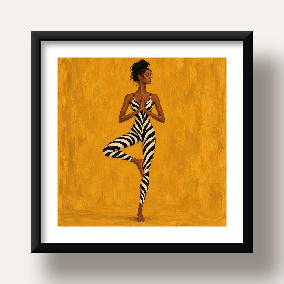 Hardal Sarısı Zebra Desenli Ağaç Pozu Yoga Poster — siyah derin çerçeveli paspartulu