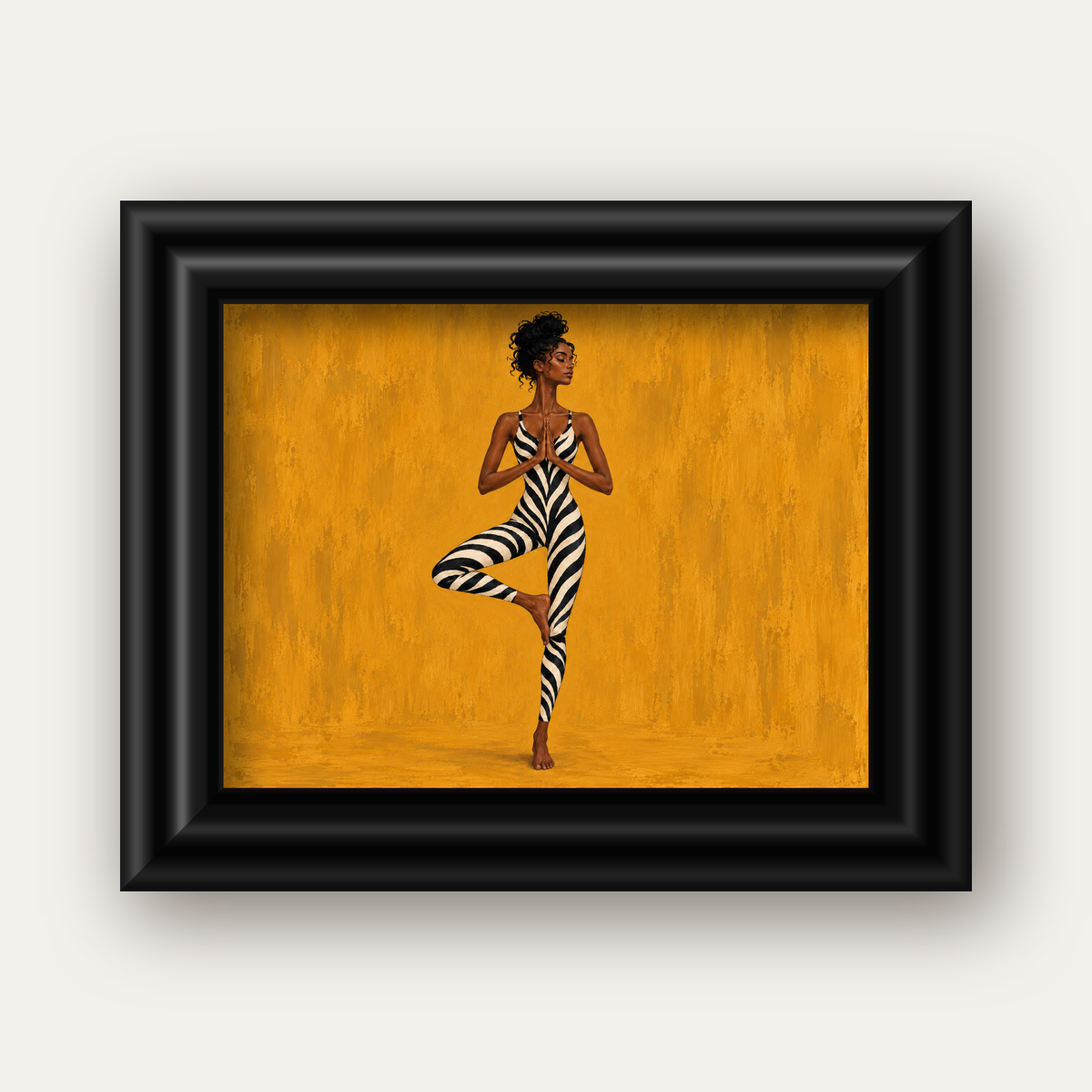 Hardal Sarısı Zebra Desenli Ağaç Pozu Yoga Poster — siyah galeri çerçeveli