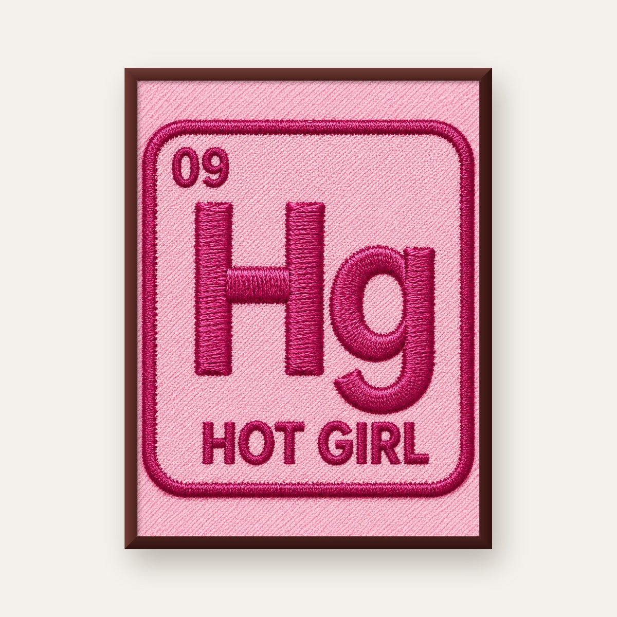 HG — Hot Girl — ceviz çerçeveli