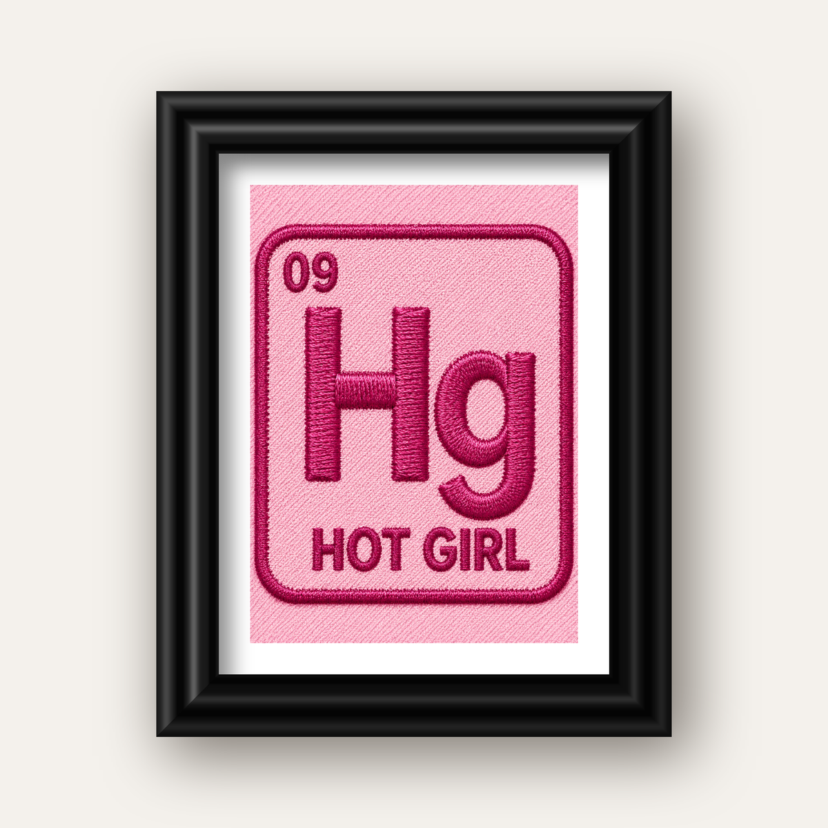 HG — Hot Girl — siyah galeri çerçeveli paspartulu
