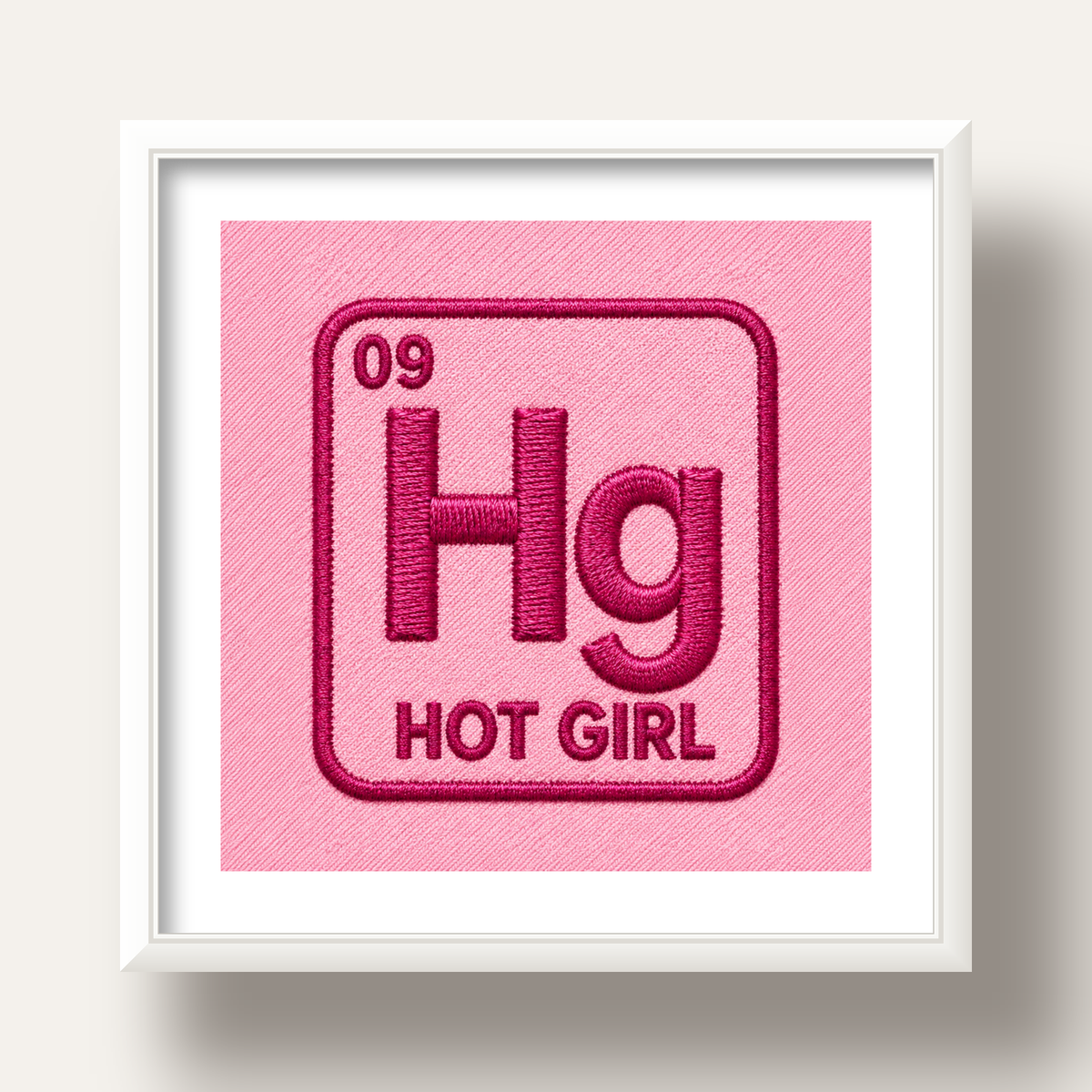 HG — Hot Girl — beyaz derin çerçeveli paspartulu