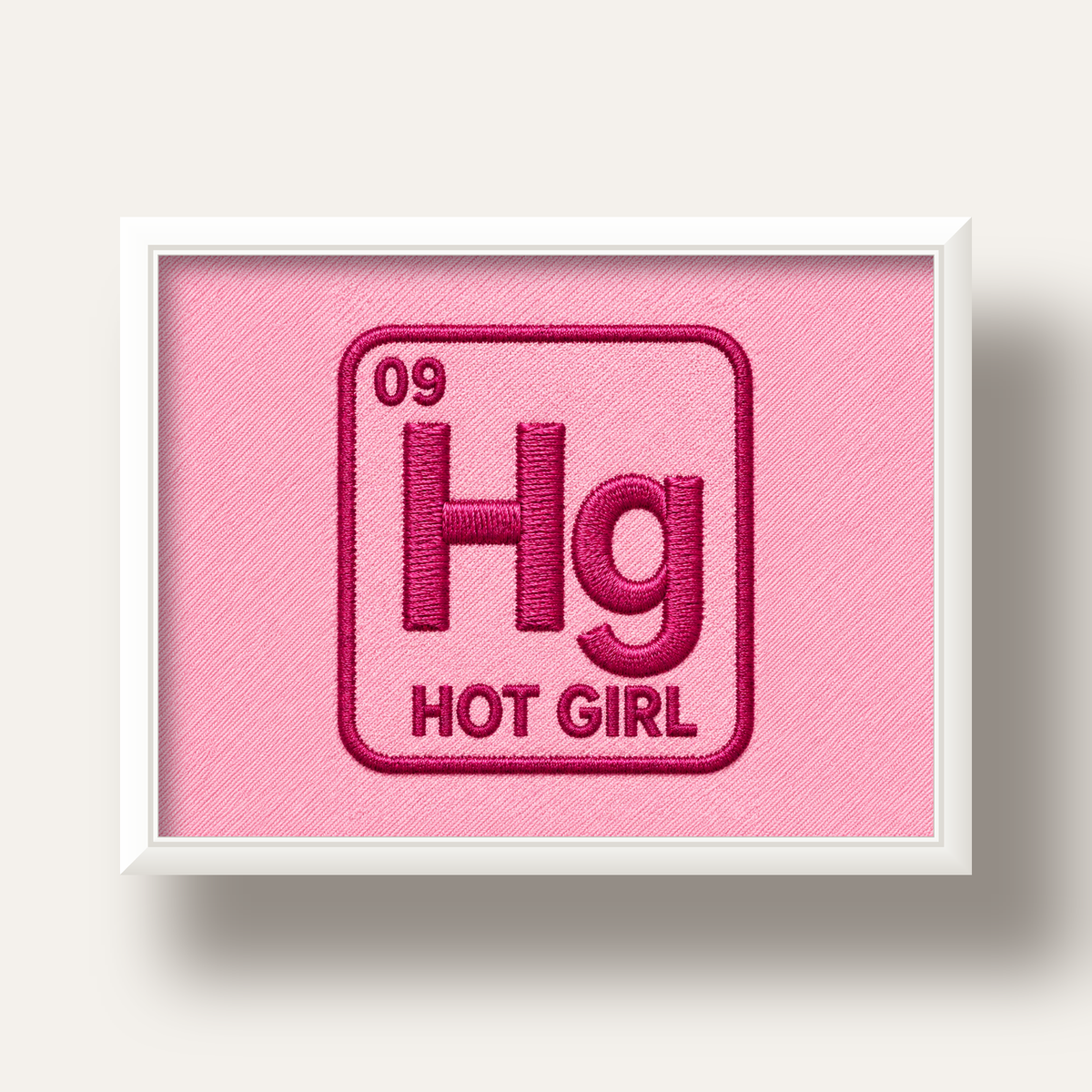HG — Hot Girl — beyaz derin çerçeveli