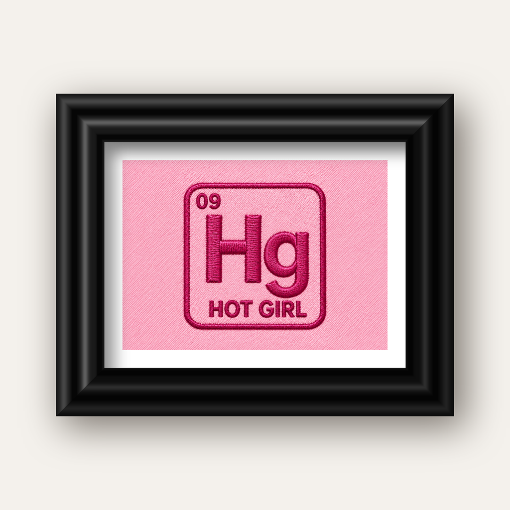 HG — Hot Girl — siyah galeri çerçeveli paspartulu